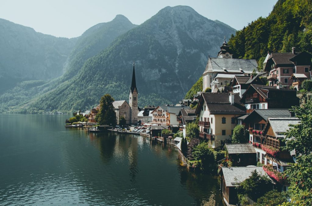 découvrez des solutions abordables pour vivre en europe : conseils, destinations économiques, astuces pour réduire vos dépenses et profiter pleinement de la vie sans vous ruiner.