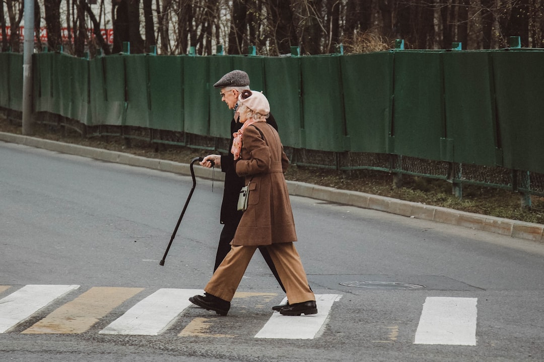 découvrez comment prendre une retraite anticipée, les conseils pour épargner efficacement et planifier sereinement votre avenir financier. commencez votre nouvelle vie plus tôt !