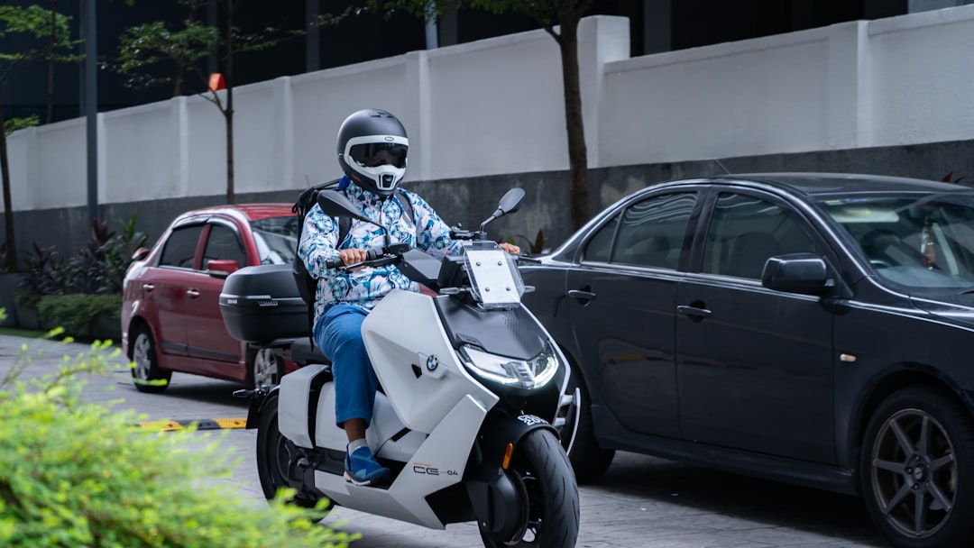 protégez votre trottinette électrique avec une assurance adaptée. comparez les meilleures offres pour garantir votre sécurité et rouler en toute sérénité.