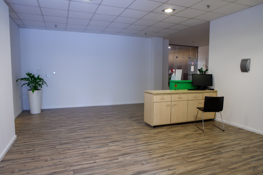 découvrez tout ce qu’il faut savoir sur les facilities : définition, rôle, gestion et astuces pour optimiser vos espaces professionnels et améliorer le bien-être au travail.