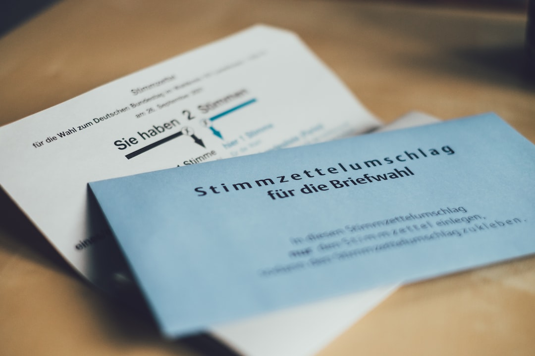 découvrez tout ce qu'il faut savoir sur le numéro de la carte verte d'assurance : utilité, emplacement et démarches pour l’obtenir ou le vérifier.