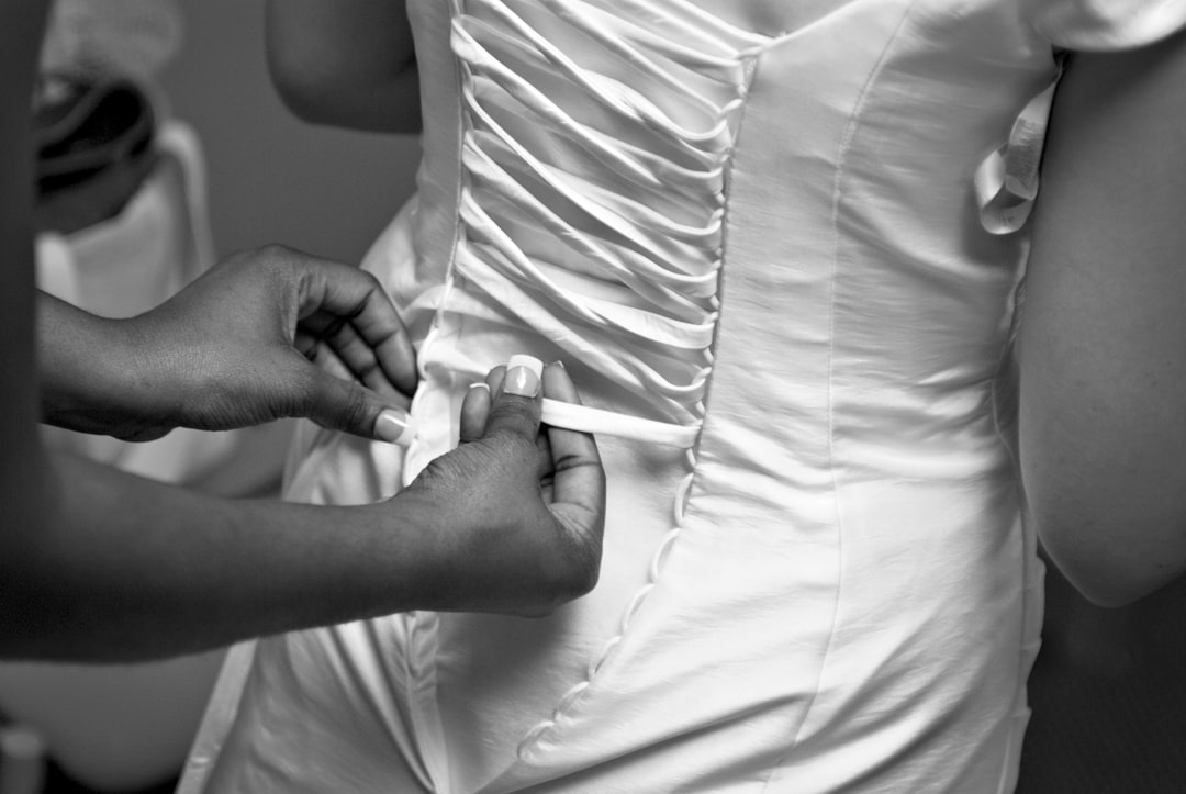 découvrez le corset médical : un dispositif orthopédique conçu pour soutenir la colonne vertébrale, corriger la posture et soulager les douleurs dorsales. idéal pour la rééducation ou après une intervention chirurgicale.