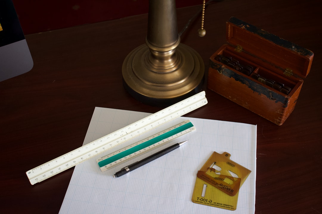 découvrez le métier de notary : ses rôles, missions, et l'importance du notaire dans les actes juridiques, contrats et transactions immobilières.