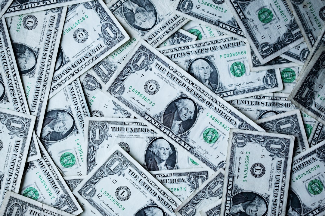 découvrez tout ce qu'il faut savoir sur le salaire : définitions, conseils pour négocier, tendances du marché et astuces pour optimiser votre rémunération en france.