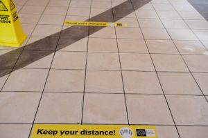 découvrez comment identifier et réparer les différents types de dommages sur un carrelage au sol. conseils pratiques pour restaurer l’aspect et la solidité de votre sol carrelé.