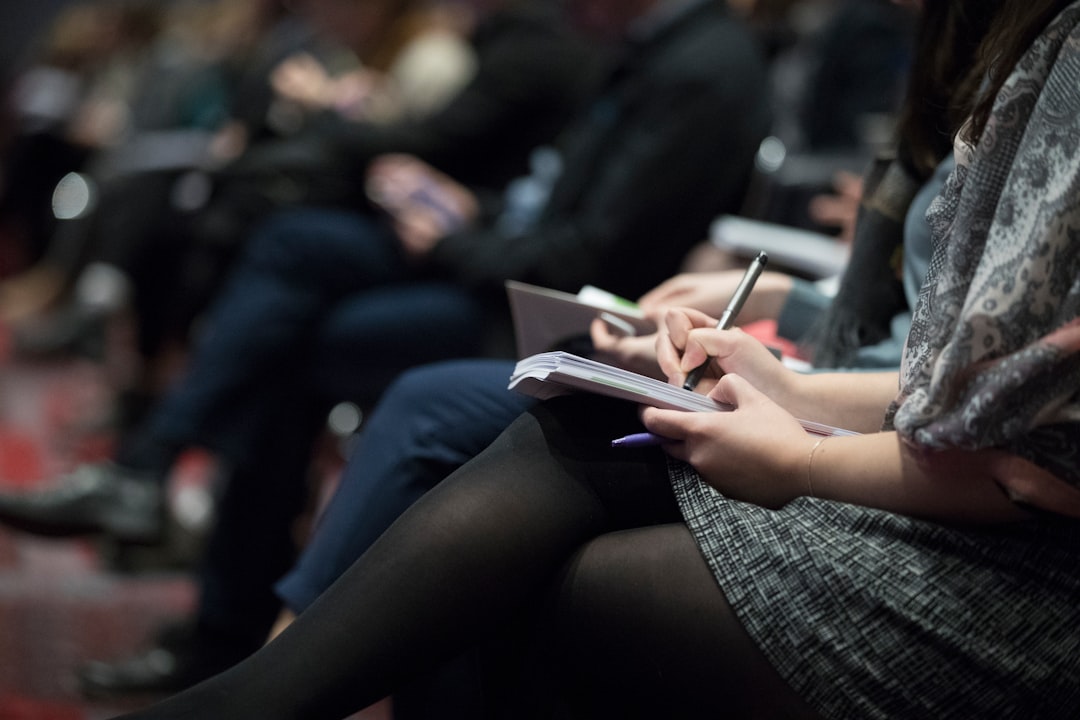 découvrez des programmes de formation adaptés à vos besoins pour développer vos compétences professionnelles et atteindre vos objectifs de carrière.