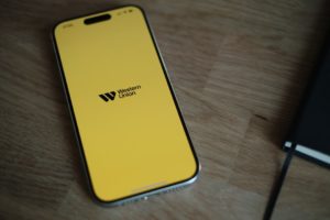 découvrez comment utiliser western union pour envoyer et recevoir de l'argent rapidement dans le monde entier, en toute sécurité. profitez de services fiables pour vos transferts internationaux.